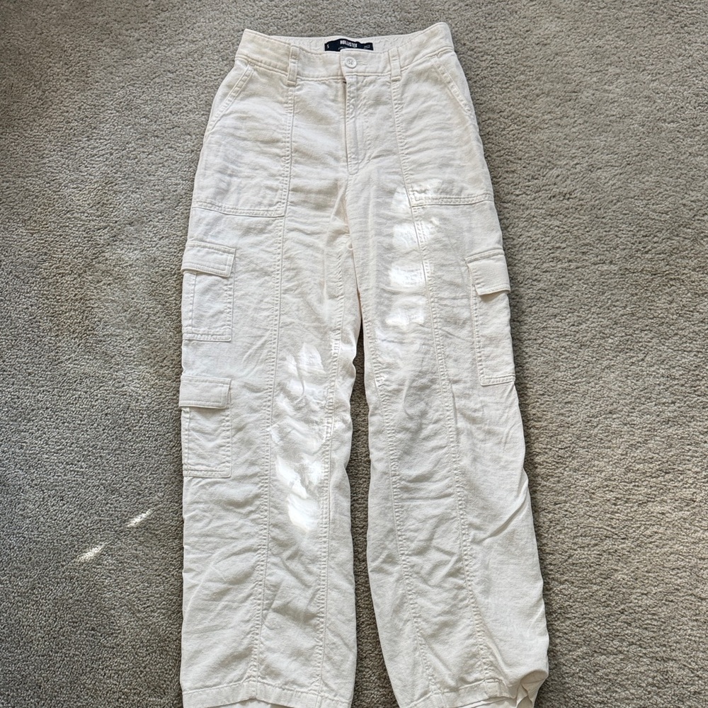 Hollister Off-White High-Rise Baggy Pants
